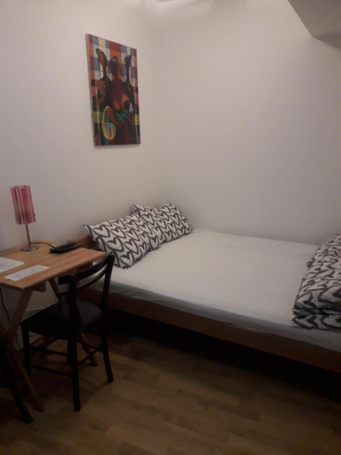 Jasmin Hotel Belgrade Luaran gambar